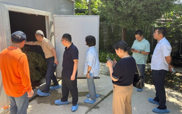 上海市林業(yè)總站赴上海野生動物園開展大熊貓專項檢查評估工作3.jpg